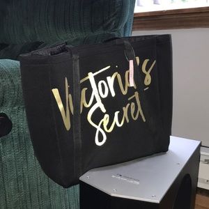 NWT Victoria's Secret Insulated Tote